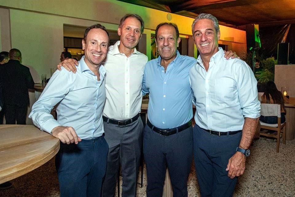 Guillermo Fernández, Daniel Hajj, Marco Antonio Slim y Carlos Slim