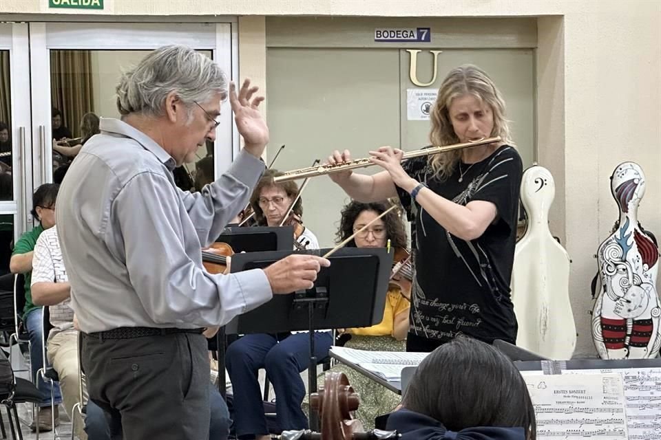 Para el concierto de flauta, la parte solista estará interpretada por Stefanie Lanzrein.