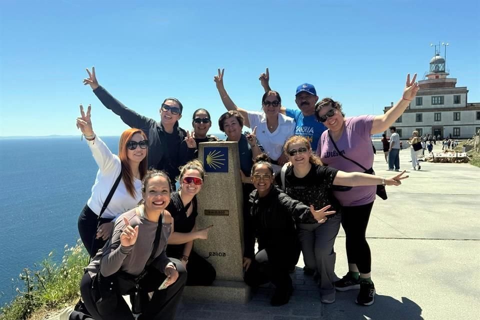 Mariza Bayona, Mónica Vázquez, Elena Villarreal, Yolanda Aguilar, Eulogio Bayona, Élida Rodríguez, Nancy Ríos, Dalila Núñez, Ale Guajardo, Blanca Morales y Migdalia Guerra