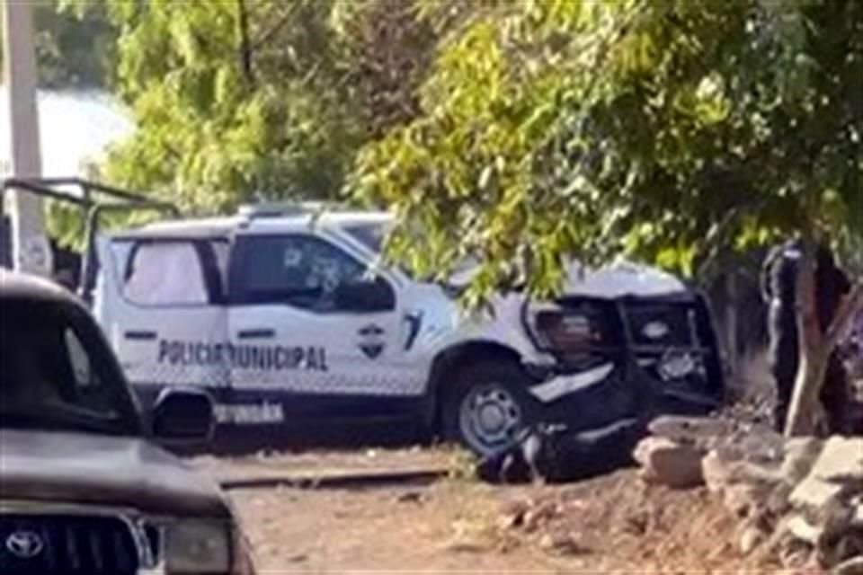 En Apatzingán, Michoacán, un oficial de la Policía Municipal murió y dos más resultaron lesionados tras un ataque armado registrado la mañana de este sábado.