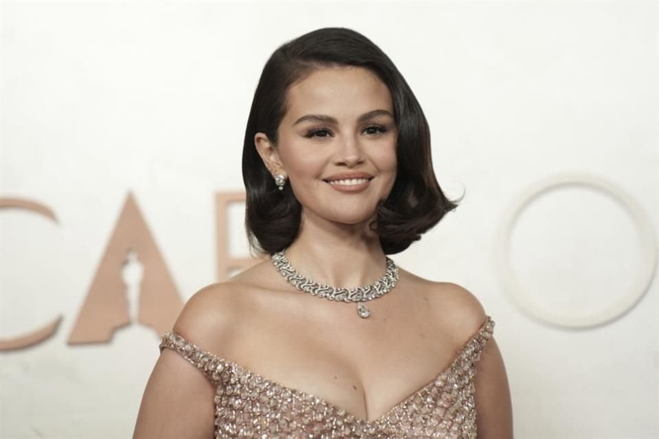 Después de que Swift publicara la noticia en Instagram, Gomez, quien ha sido su amiga cercana desde hace varios años, la felicitó en sus historias de Instagram.