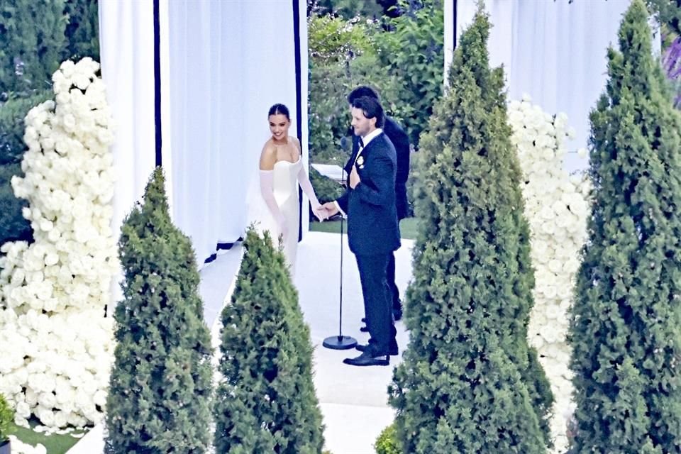 Allen, quien cumplió 29 años la semana pasada, y Steinfeld, de 28, se comprometieron en noviembre del año pasado.