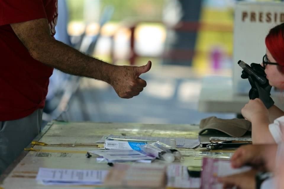 Olga Alicia Castro, Vocal Ejecutiva de la Junta Local del INE, confirmó que en promedio la participación, con el 60 por ciento de los conteos, es de 10.38 por ciento.