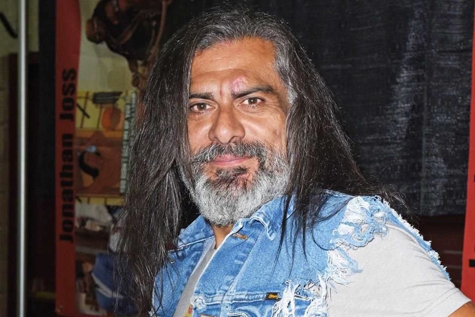 Sin embargo, apenas unos meses antes de su muerte, Joss reveló que estaba sin trabajo ni hogar después de que un devastador incendio destruyera la casa de su infancia.