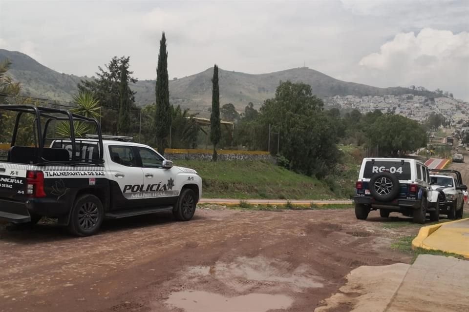 Policías municipales acordonaron el área.