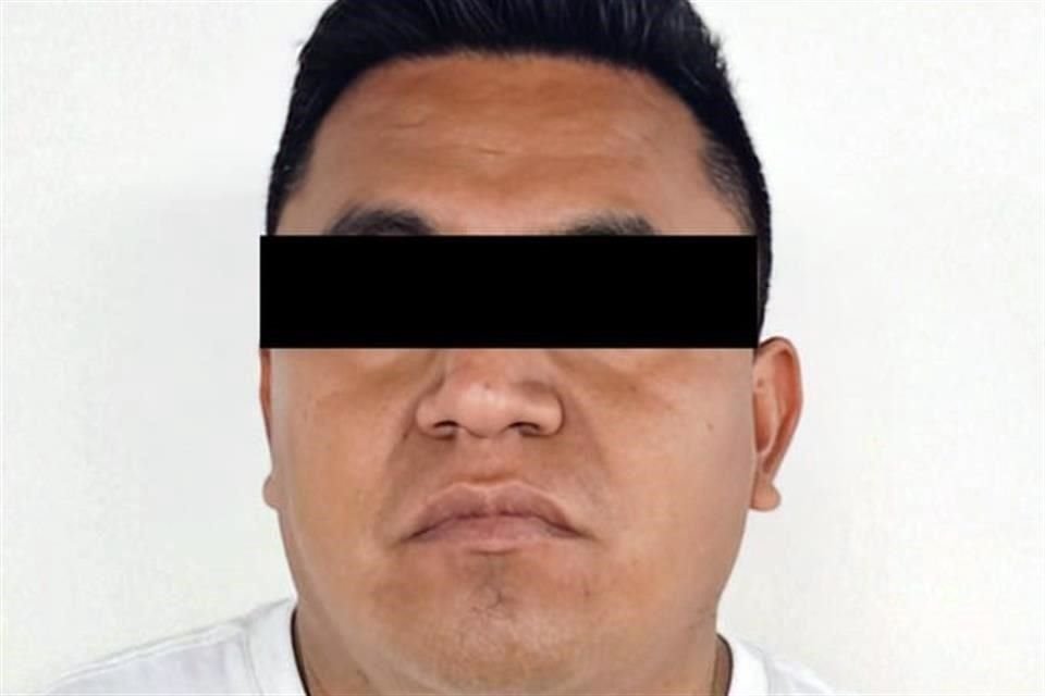 Luis, de 33 años.
