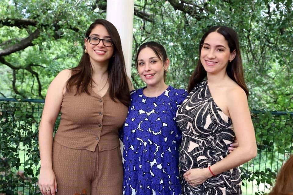 Tania Flores, Yessenia Villarreal y Any Flores
