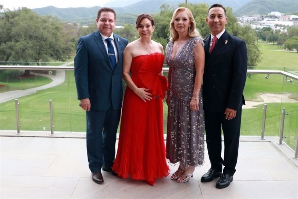 José Arturo García López, Norma Nelly Garza de García, Maru Ruiz de Ortegón y Jorge Ortegón