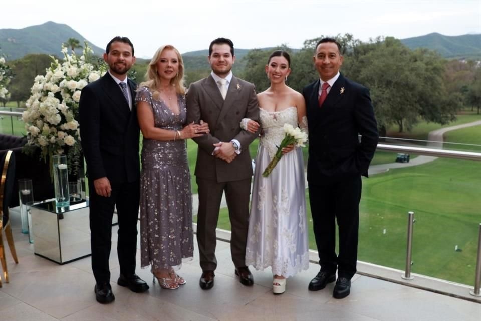 Jorge Ortegón Ruiz, Maru Ruiz de Ortegón, José Arturo García Garza, Eugenia Ortegón Ruiz y  Jorge Ortegón