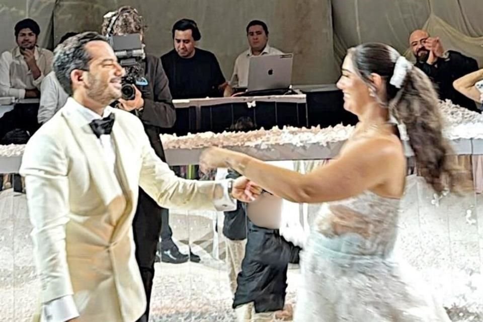 Pablo Gordillo, Secretario del Bienestar de Guerrero, quien tiene sueldo neto mensual de $67 mil, tuvo el fin de semana una boda de ensueño.