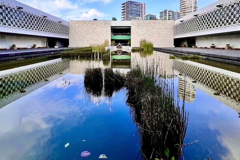 El Museo Nacional de Antropología, cuyas colecciones alcanzan 250 mil piezas de todo México, arrancó su acervo arqueológico a finales del siglo 18.