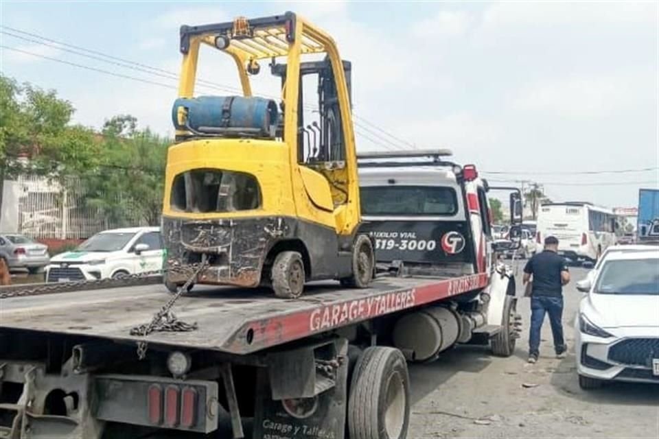 El informante indicó que se aseguró un montacargas con irregularidades en su número de serie.