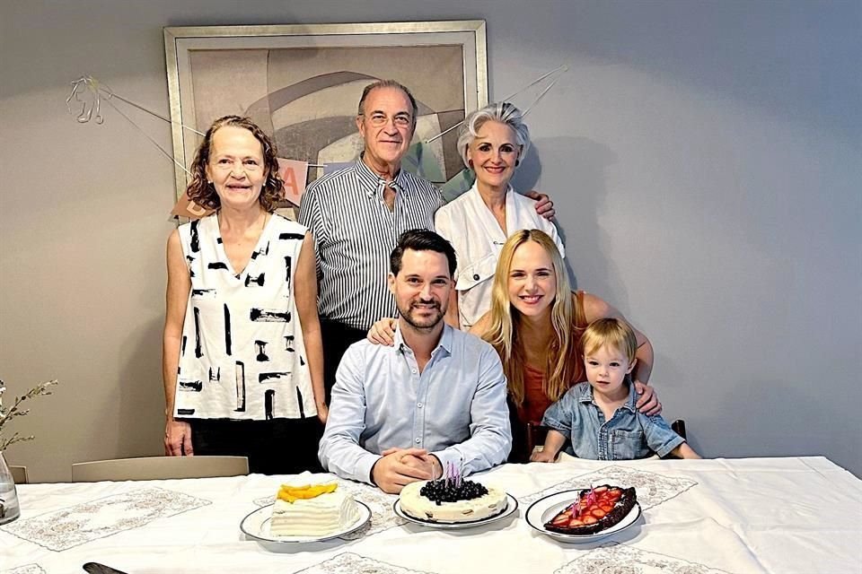 Loyola Castillo Schmitz, Adalberto Reiter, Ana Landa de Reiter, EL FESTEJADO, Natasha von Berner y Max Reiter von Berner
