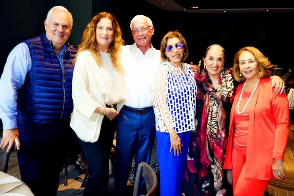 José Luis Oliveros, Paloma Padilla, Randy Stewart, Laura Sánchez, Irma Martínez y Lilia Pérez Madero