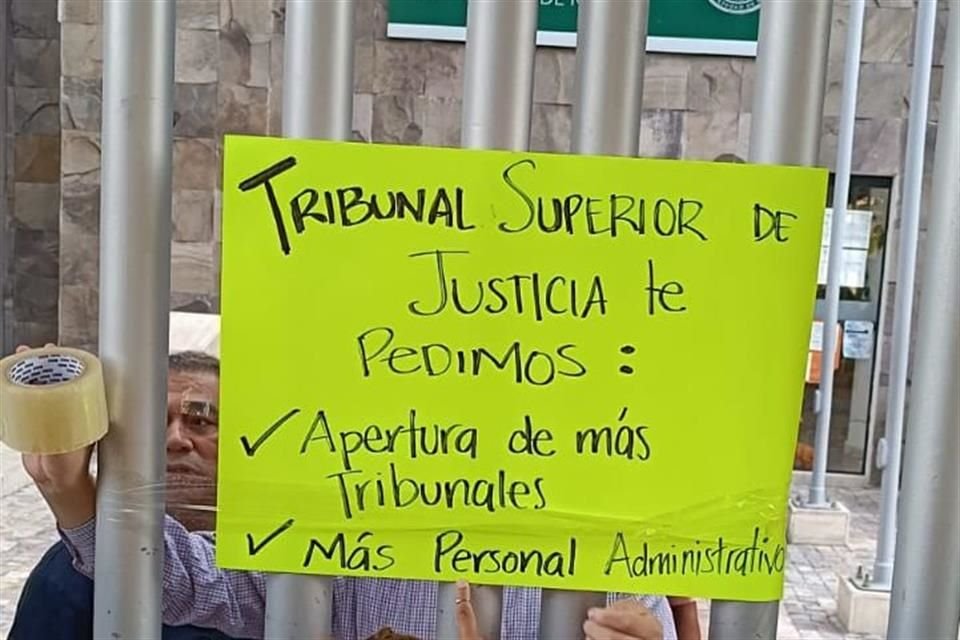 En Niños Héroes fueron cerrados el 132, 119 y 150, así como, los que se encuentran en Claudio Bernard 60, en la Ciudad Judicial.