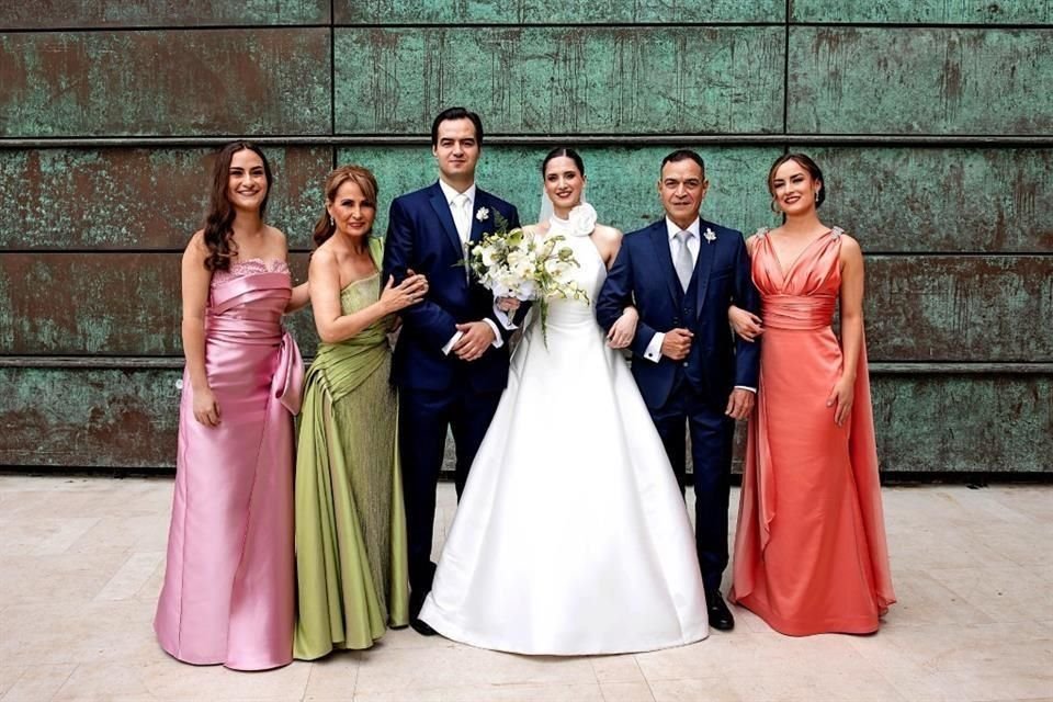 Daniela Sepúlveda, Lolys Rada de Sepúlveda, LOS NOVIOS,  Rodrigo Sepúlveda
