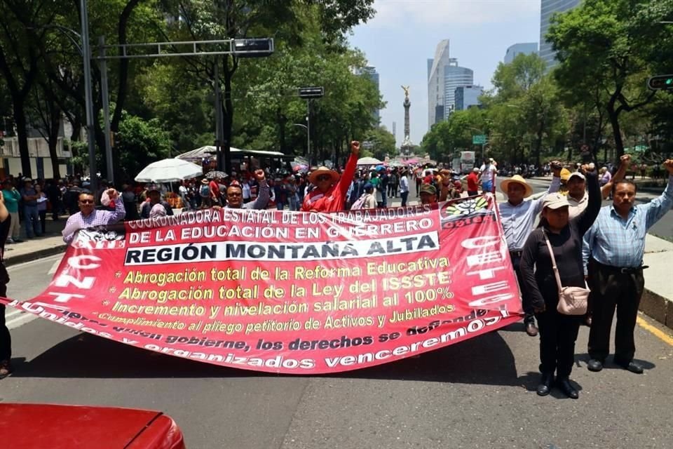Los maestros se declararon en paro de labores desde el 15 de mayo.