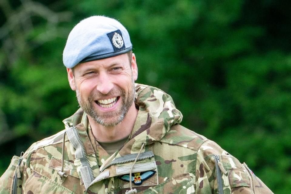 El Príncipe Guillermo elogió a un ex pescador ilegal mexicano que ahora protege el Golfo de California en documental 'Guardians'.