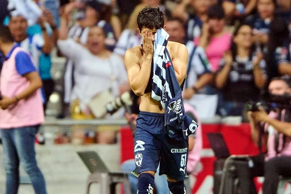 Michell Rodríguez deberá esperar los resultados médicos para saber el tiempo que estará fuera de las canchas.