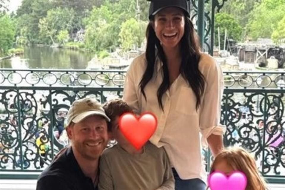Enrique y Meghan disfrutaron del cumpleaños de su hija Lilibet con una escapada familiar a Disneyland llena de magia y momentos entrañables.