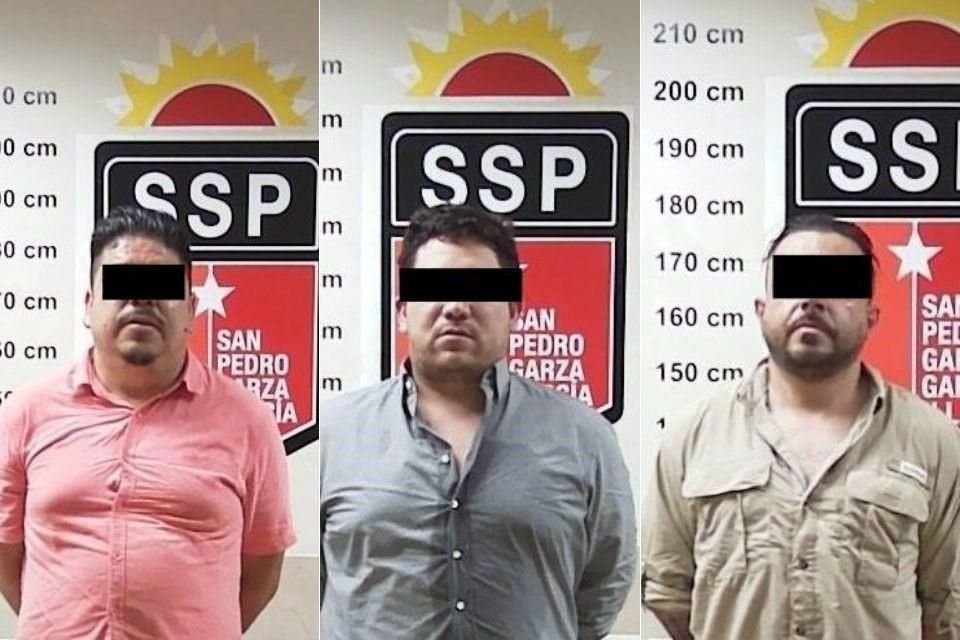 Los tres hombres fueron detenidos y puestos a disposición de las autoridades correspondientes.