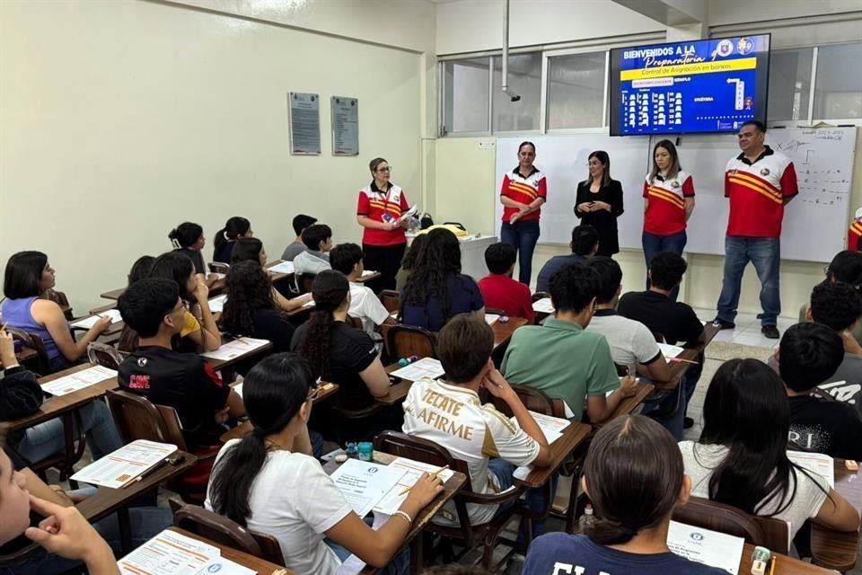 La UANL informó que 45 mil 944 aspirantes buscan ingresar a sus 60 programas educativos de bachillerato.