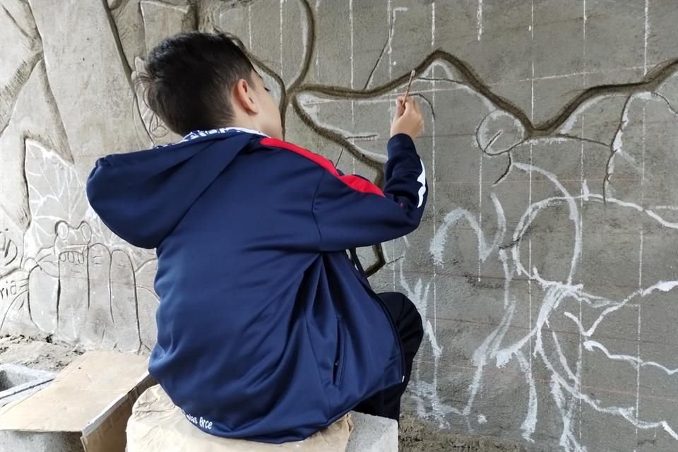 En los trabajos de la obra también han participado infancias que visitan el espacio.
