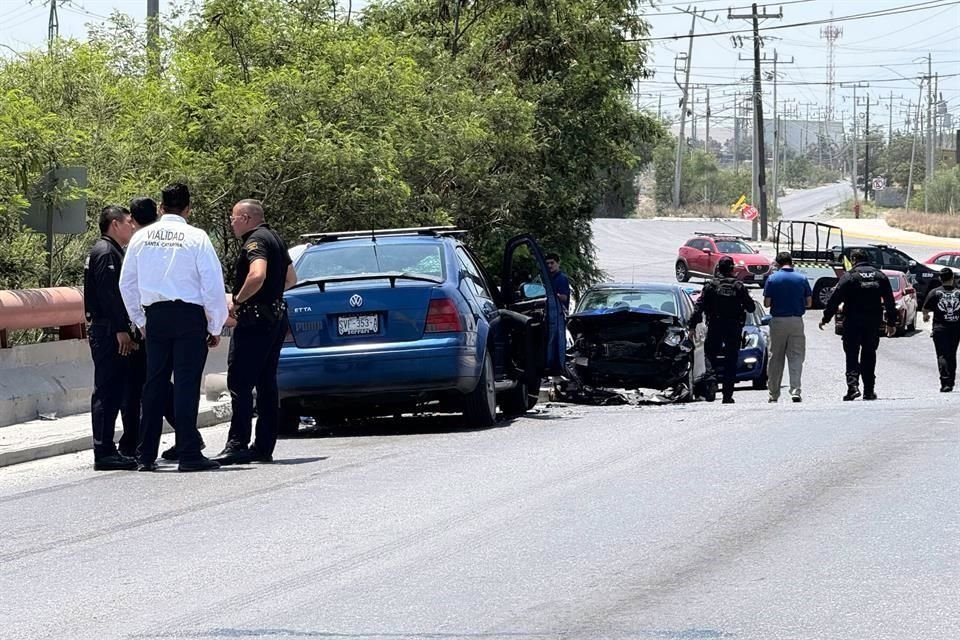 El accidente fue reportado a las 13:00 horas en Antiguo Camino a García y Las Torres.
