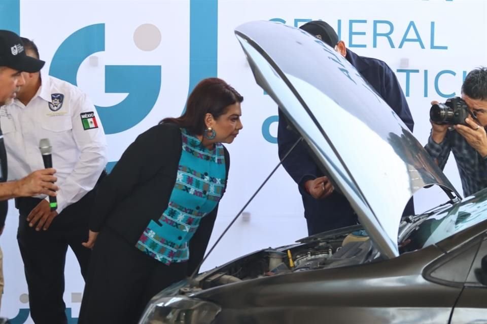 La Jefa de Gobierno encabezó la apertura del Módulo donde se tatuarán autopartes para evitar el robo.
