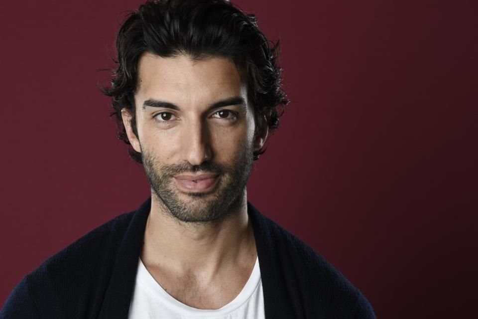 El tribunal permitió a Baldoni modificar y volver a presentar cuatro de los siete cargos iniciales, especialmente aquellos relacionados con la supuesta interferencia en sus contratos laborales.