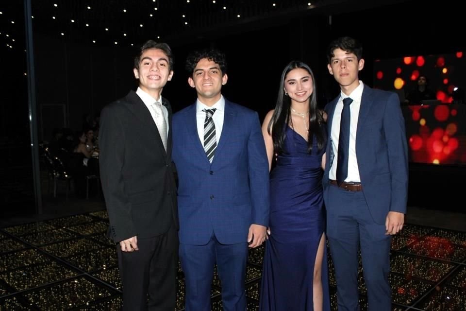 Diego Pérez, Ángel David Martínez, Renata Estrada y Humberto Padilla