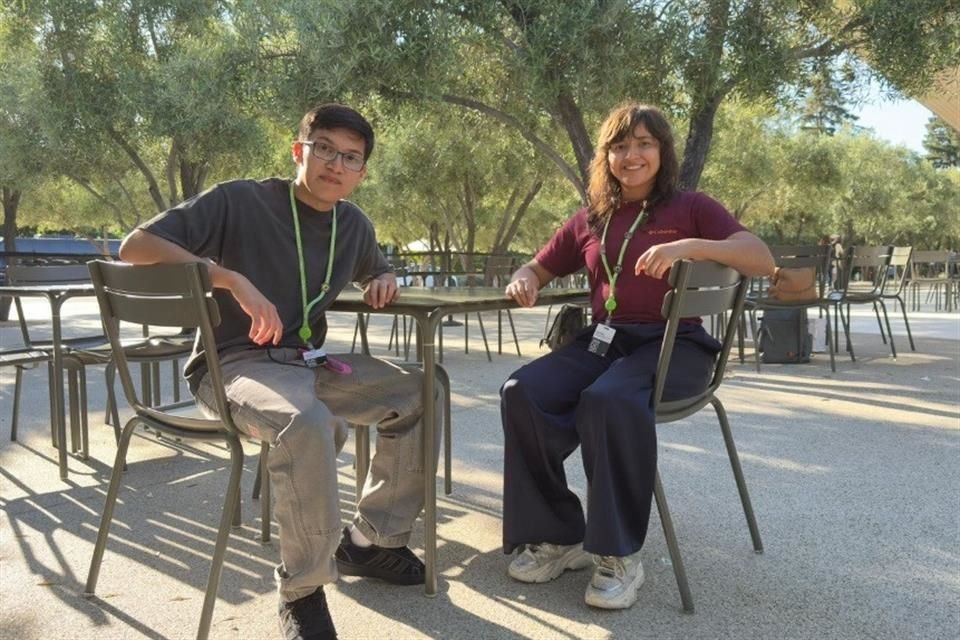 Los jóvenes regios asistieron a la Conferencia Mundial de Desarrolladores  en Apple Park, sede de Apple en California.