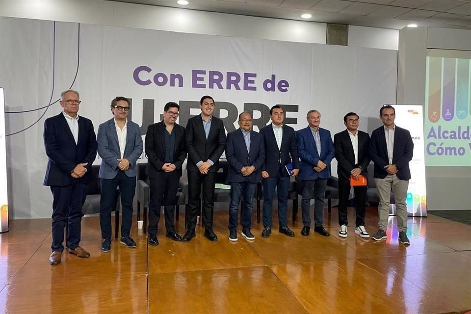 En la U-ERRE, la plataforma Cómo Vamos Nuevo León presentó los indicadores para la evaluación 'Alcalde Como Vamos'.