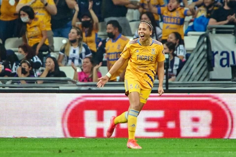 María Sánchez está de vuelta en Tigres Femenil.