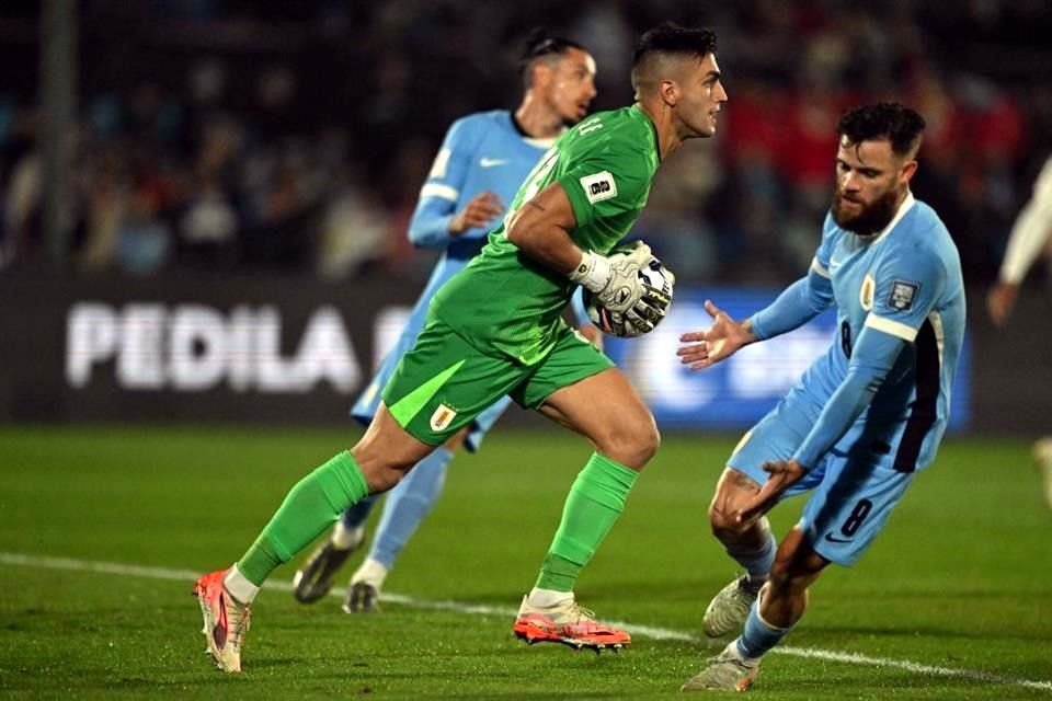 Santiago Mele durante el duelo eliminatorio ante Venezuela.