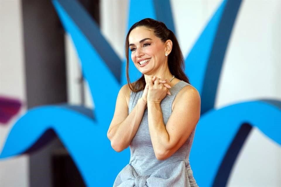 Ana de la Reguera durante la alfombra roja de 'Doce Lunas'.