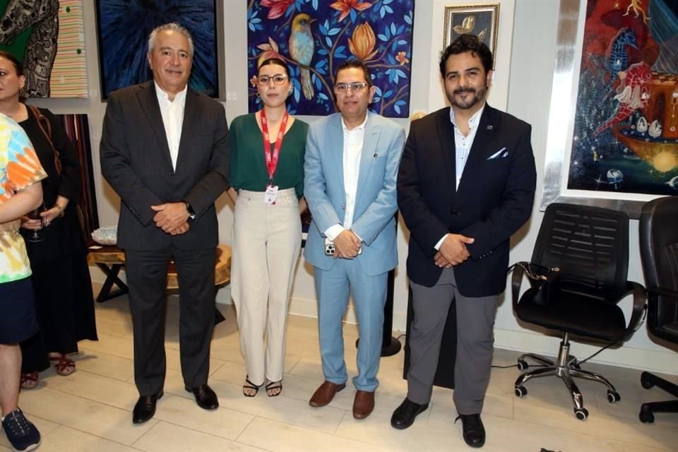 Salvador Salazar, Andrea García, Gabriel Santander y Javier Cendejas
