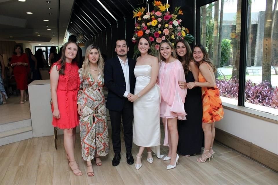 Cecilia Jaramillo, Rubí Blanco, Ricardo Zambrano, Daniela Ibarra, Mariana Aguilar, Catalina Valdés y Mariana Quintanilla