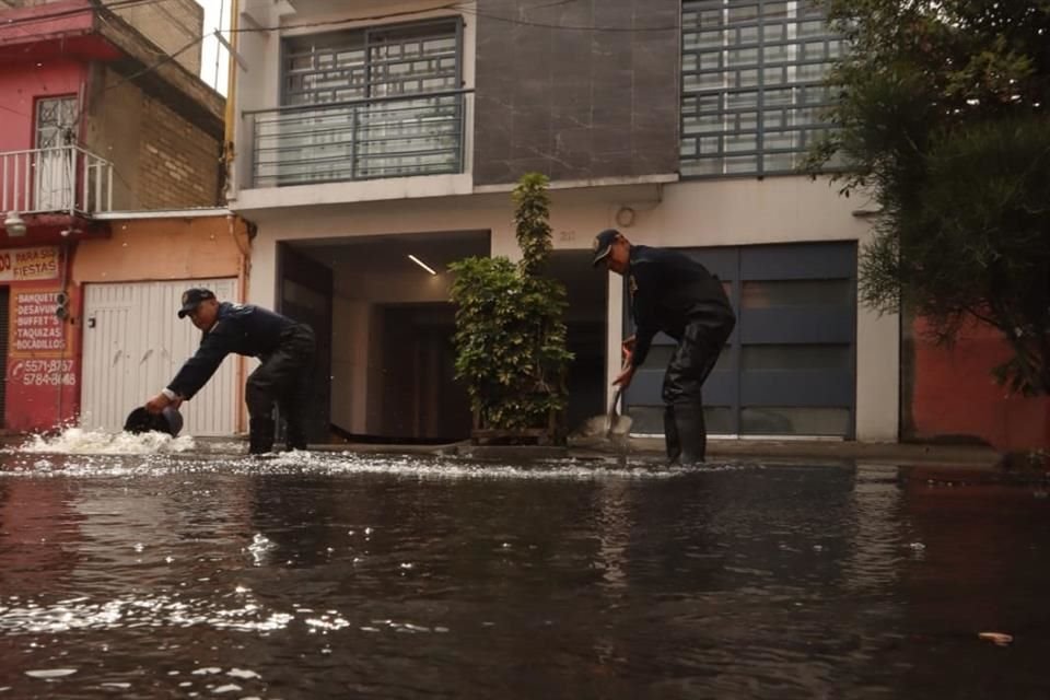 Protección Civil informó que durante la tarde y noche permanecerá la alerta amarilla para 10 de las 16 alcaldías.