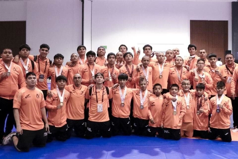 La selección de Nuevo león de lucha grecorromana se alzó con siete títulos.