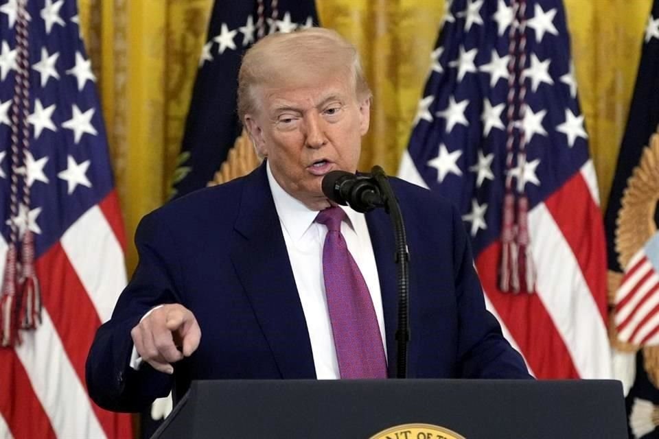 El resultado de las últimas negociaciones comerciales favorece a China y evidencia que el Presidente Donald Trump no tiene una estrategia arancelaria, indicó el diario WSJ.