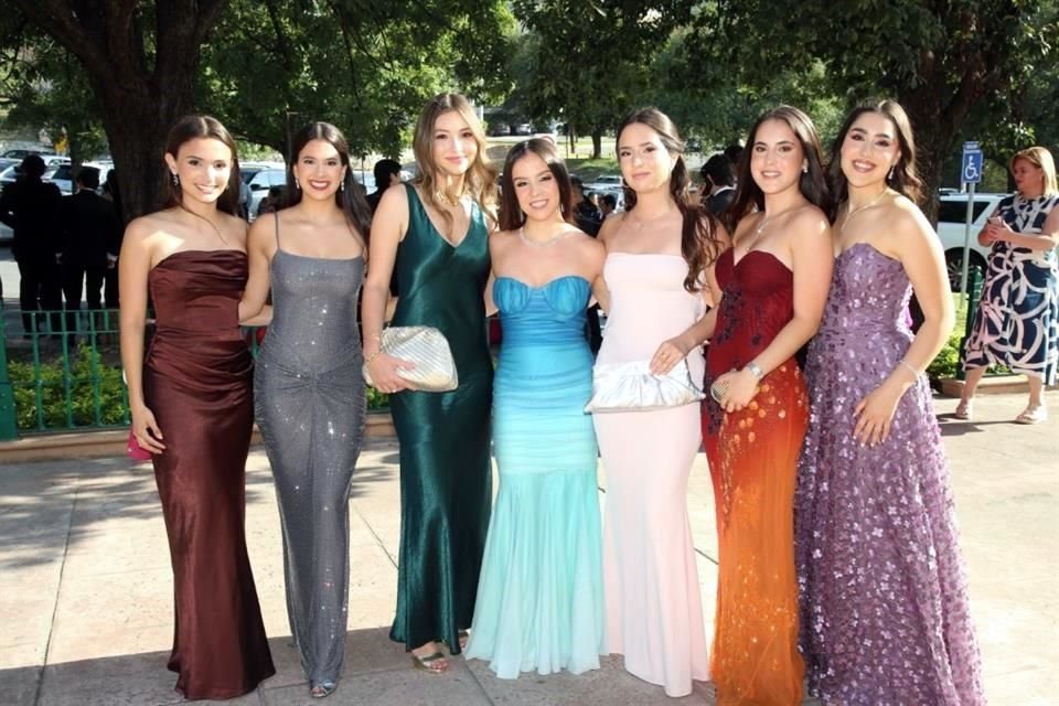 Fernanda De Lascurain, Raquel Meouchi, Paulina Jasso, Sofía Guardado, Eugenia Camarena, María Emma Limón y Ana Gaby Limón