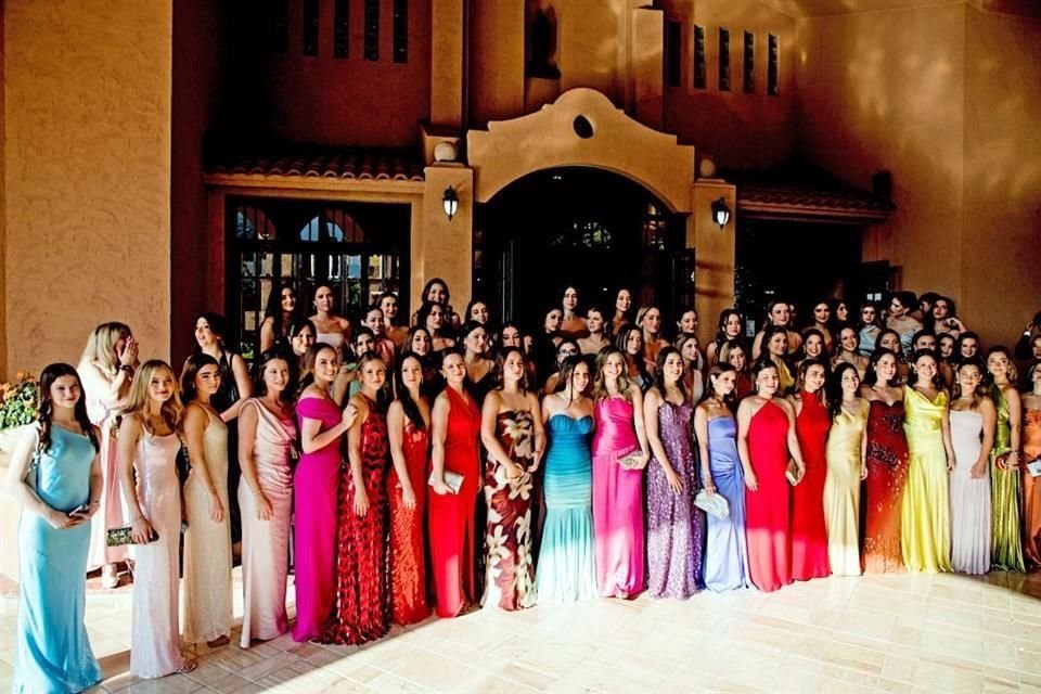 Alumnas de preparatoria del ASFM.