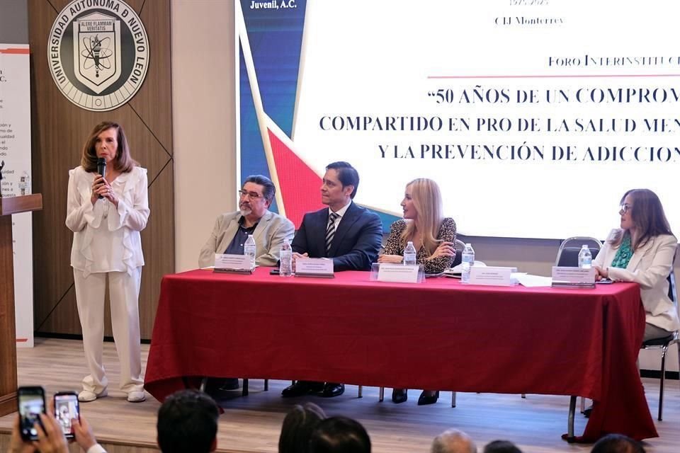La Facultad de Psicología de la UANL fue la sede del evento para conmemorar los 50 años de los Centros de Integración Juvenil.