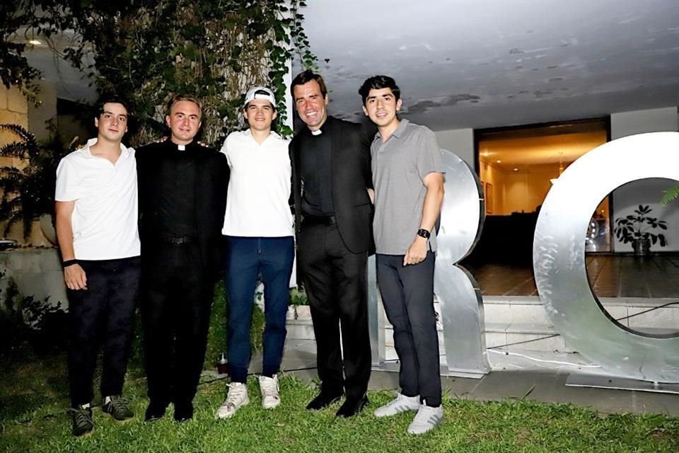 Andrés Vivanco, Padre Alejandro de la Garza L.C., Eugenio Mouret, Padre Julio Muñoz L.C. y Azael Abarca