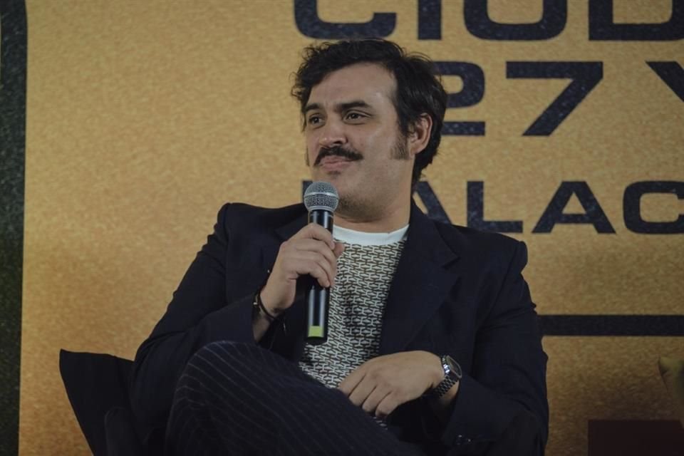 Como adelanto de su etapa actual, Enjambre estrenó el sencillo 'Vínculo' en mayo y el 19 de junio lanzan 'Juguete'.