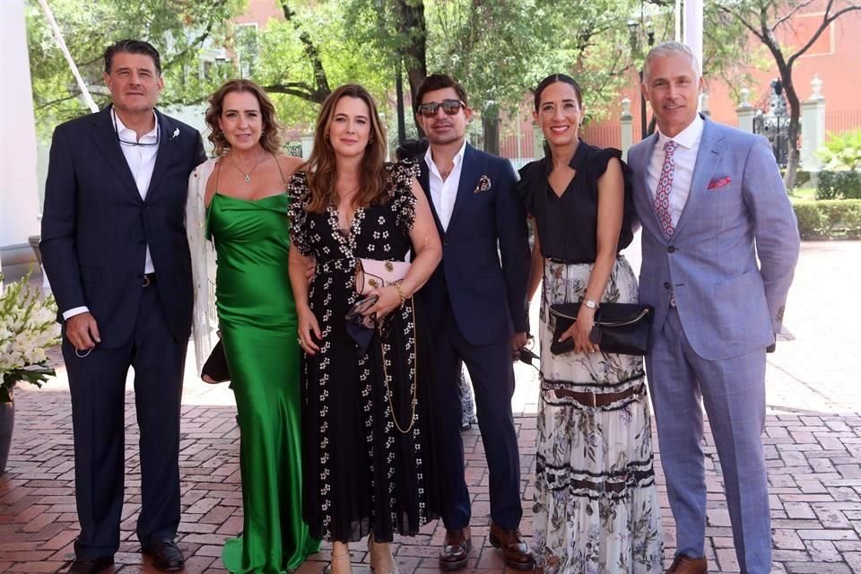 Enrique Jiménez, Karla Ferrigno de Jiménez, Elisa Marina, José Thome, Claudia Miner y Rafael Miner