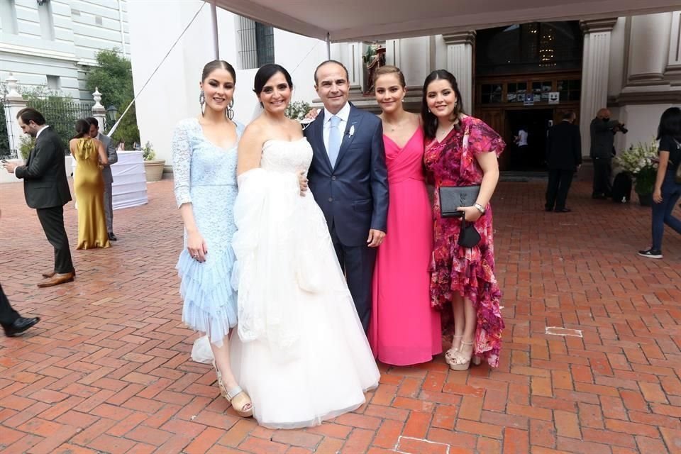 Regina Rodríguez, Alejandro Rodríguez Vieyra, Lucía Rodríguez Bortoni, Mariajosé Rodríguez y Alejandra Rodríguez