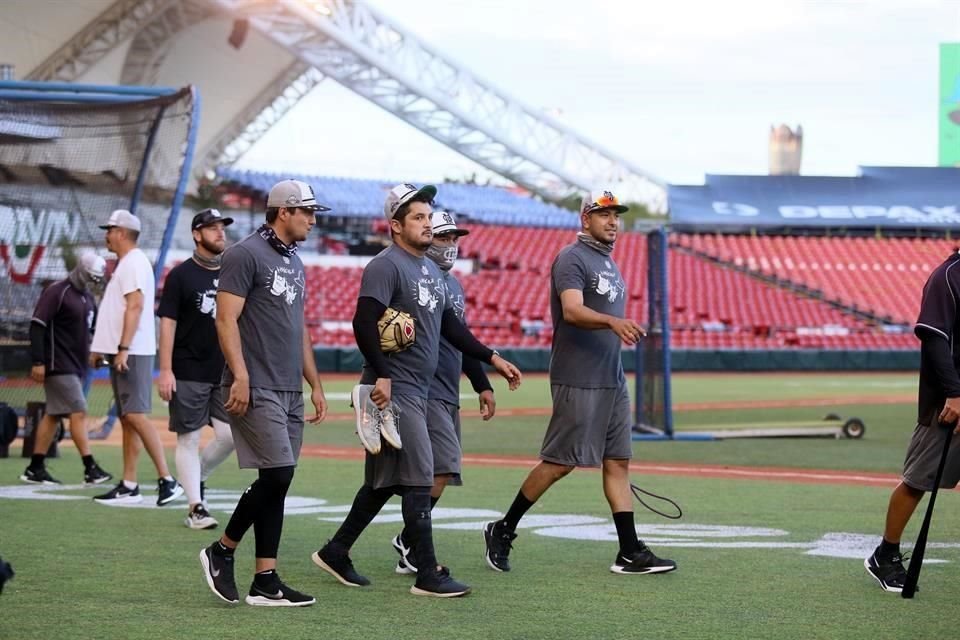 Mariachis ganó seis de los nueve enfrentamientos de temporada regular a los Toros.