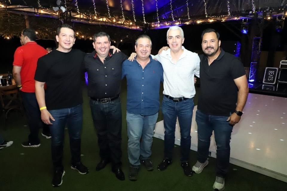 Juan Francisco González, Edgar Rodríguez, Alfonso Gómez, Roberto Leal, Vico Canales y Virgilio Canales